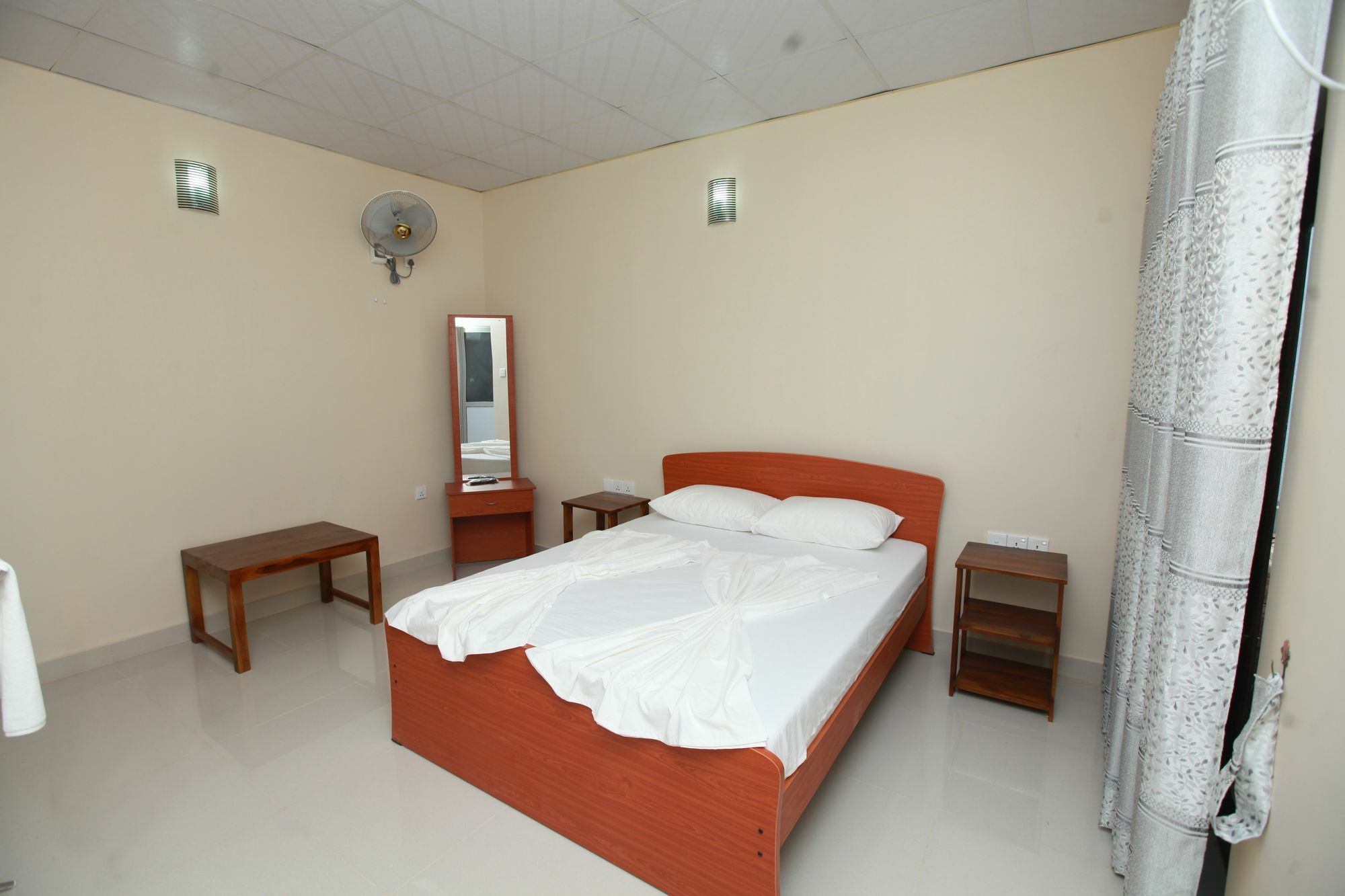 Hotel Lavonka Tourist Rest Anuradhapura Exterior foto